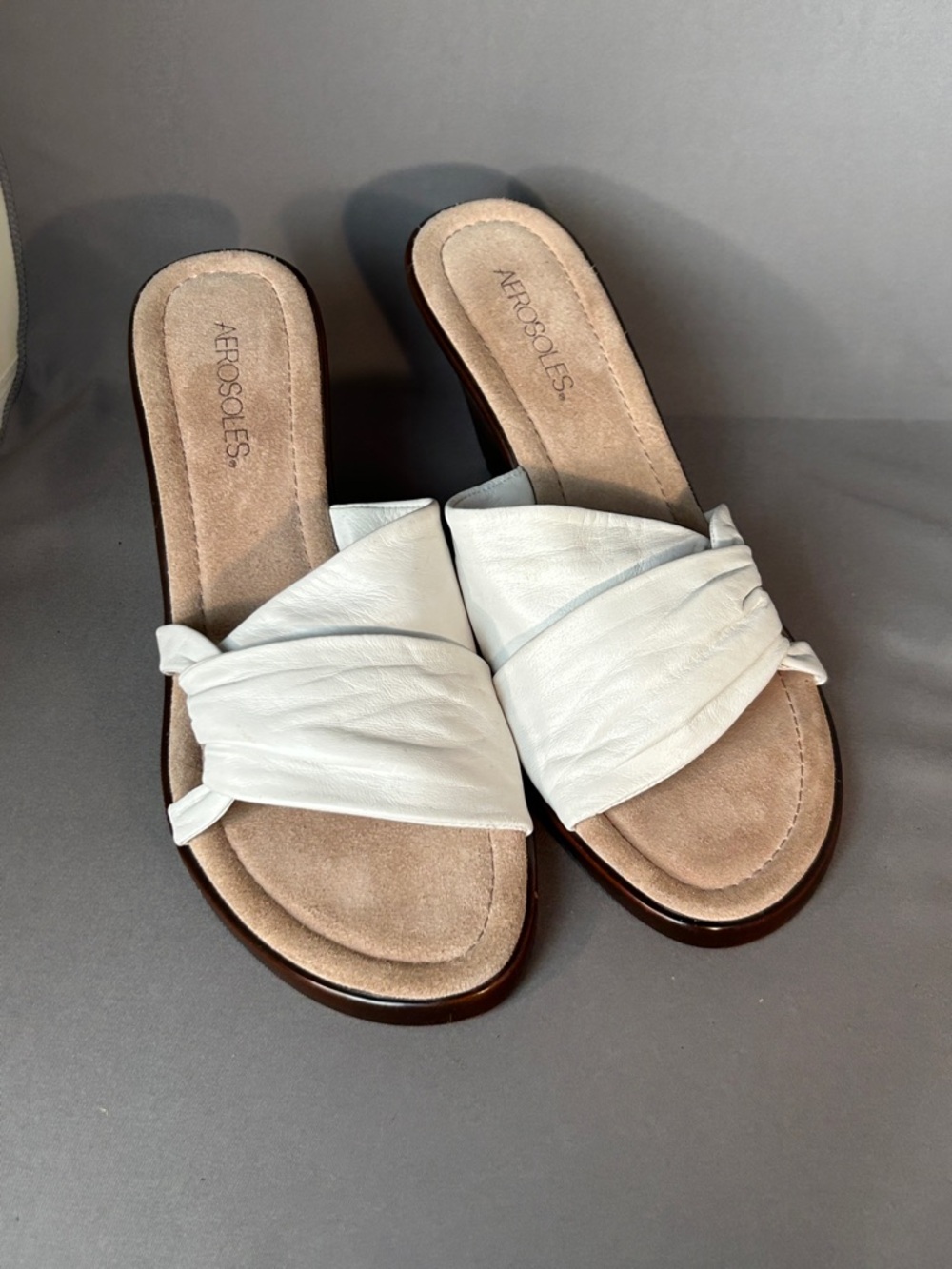 Aerosoles Ledger Sandals Womens 10 White Leather Slide Wedge Comfort Mule